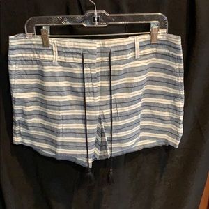 Loft shorts blue and white